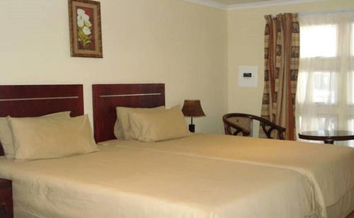 Mokoro Lodge Maun Exteriör bild